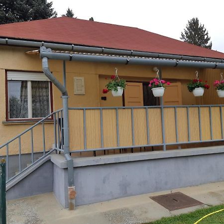 Lacihaz Игал Екстериор снимка
